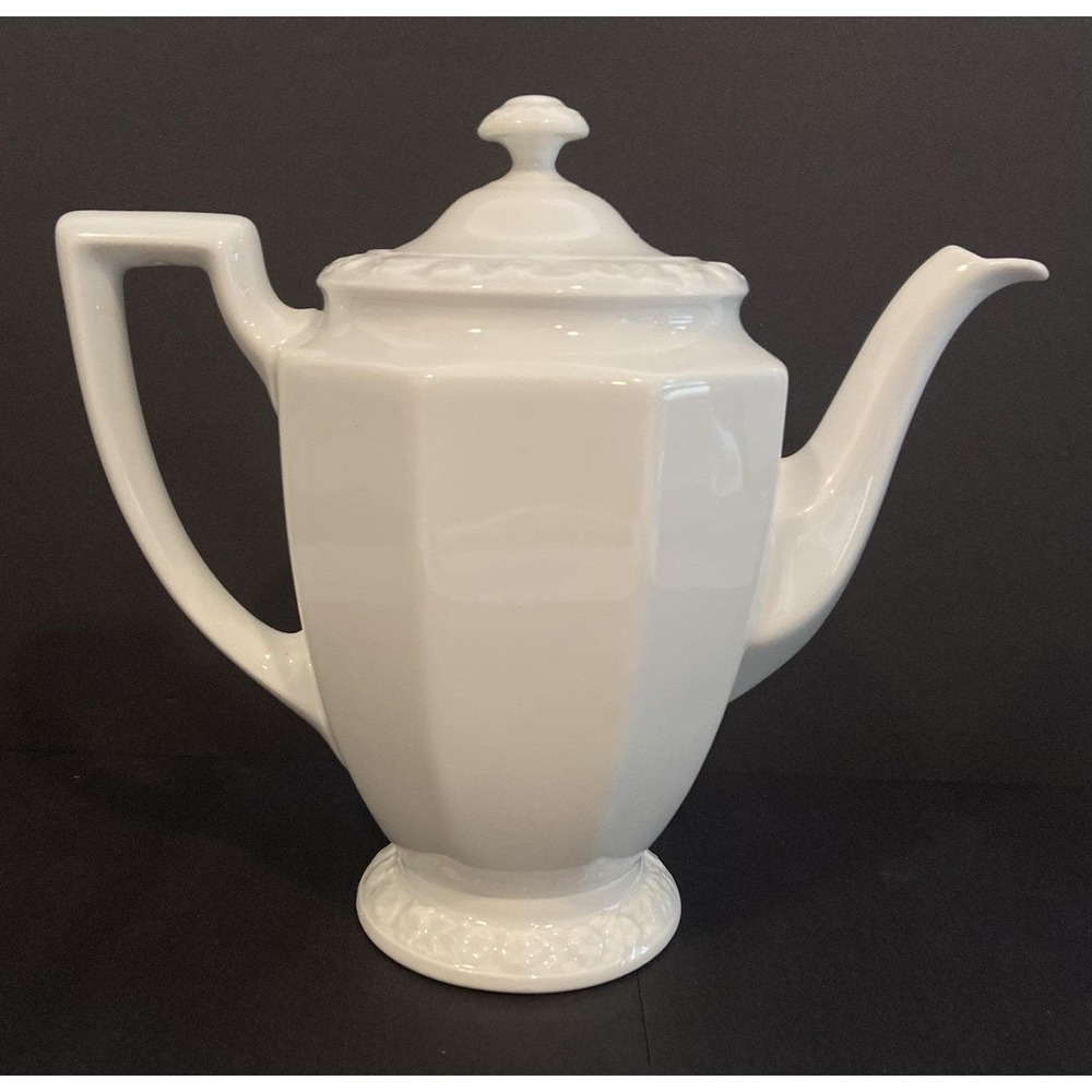 Rosenthal Classic Rose Maria White Coffee Pot 8 1/4" Tall 32 Oz